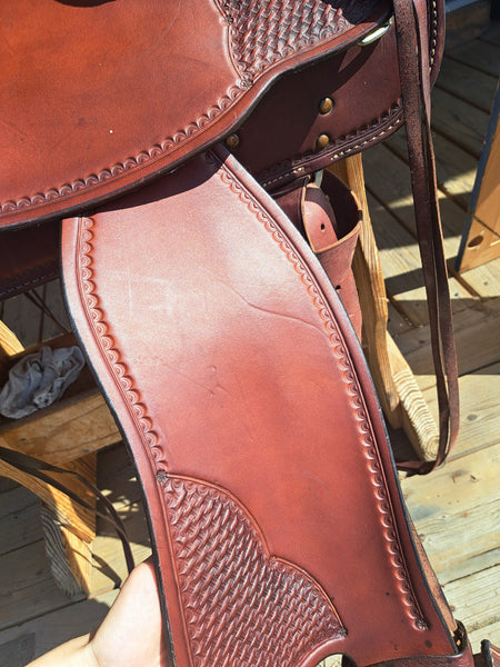 17" Crates Supreme Western Trail Saddle