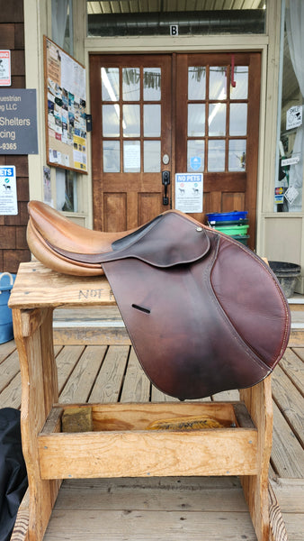 17" Butet Close Contact Jumping Saddle