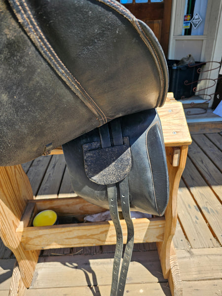 17" Collegiate Dressage Saddle