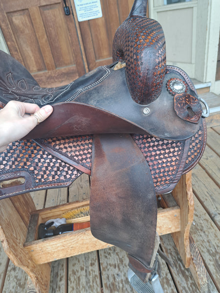 14.5" Double J Pozzi Pro Barrel Racing Saddle