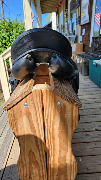 17" Prestige Dressage Saddle