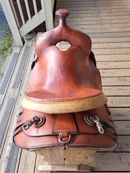 15" Sharon Saare western endurance saddle