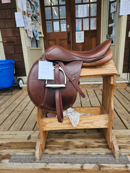 17.5" M. Toulouse Denise Close Contact English Saddle