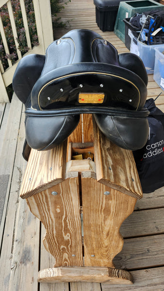 17.5" Sue Carson Kestrel MonoFlap Dressage Saddle