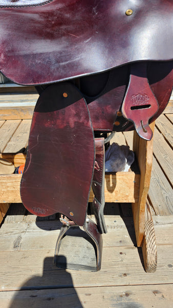16.5" Tucker Endurance Trail Saddle