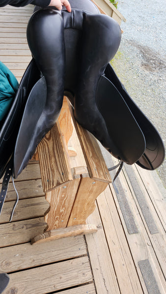 17" Crosby Dressage Saddle