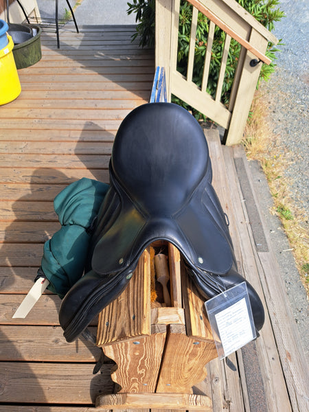 ON TRIAL 18" Devoucoux Milady Monoflap Dressage Saddle