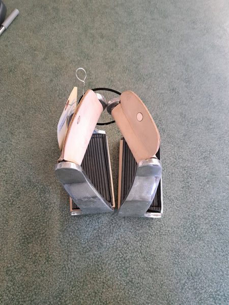 Off Set Western Stirrups