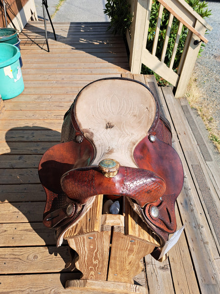 16" Barrel Racing Saddle