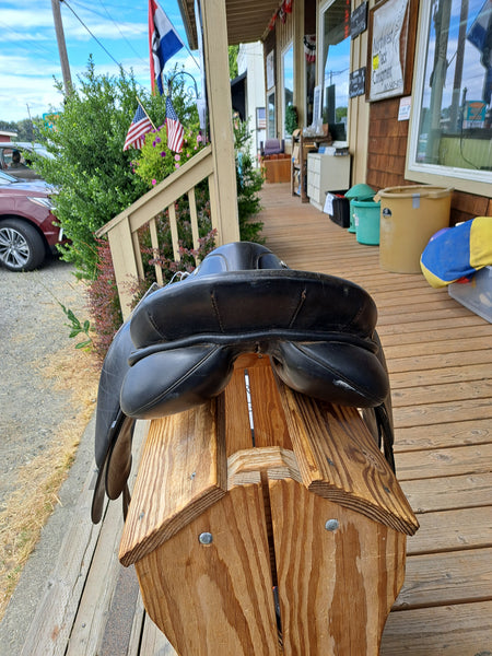17.5" Klimke Miller Dressage Saddle
