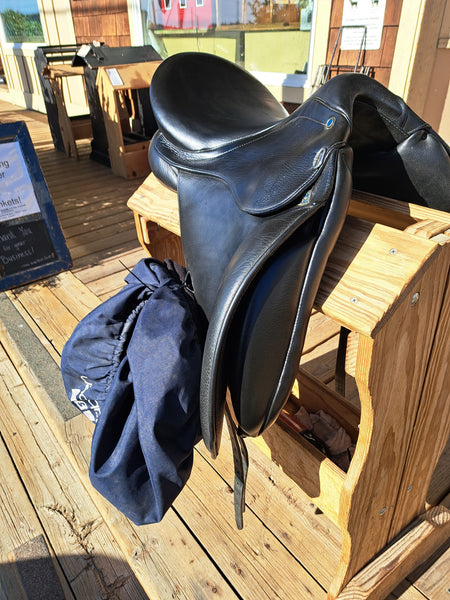 17" Stubben 1894 Dressage Saddle