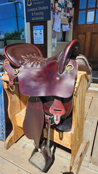 16.5" Tucker Endurance Trail Saddle