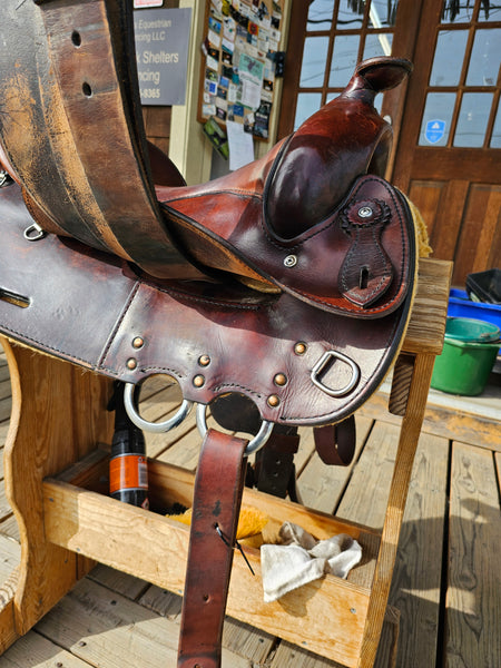 ON TRIAL 15.5" Crates Arabian Western Saddle