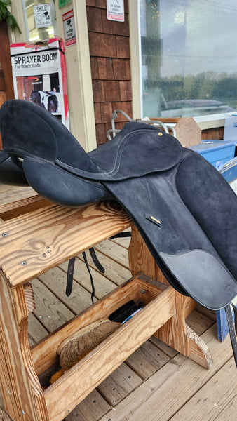 17.5" Wintec Isabell Werth Dressage Saddle
