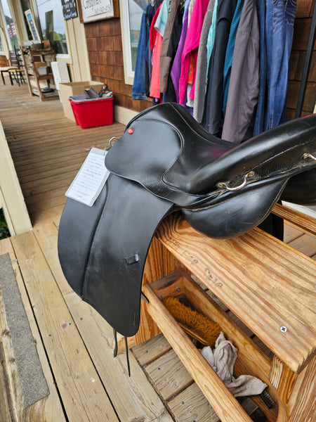 19" Duett Bravo Dressage Saddle