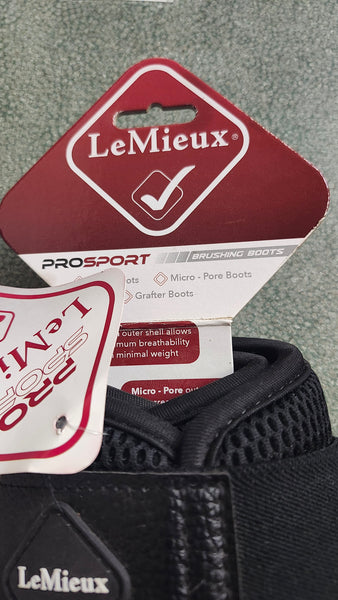 XL New Lemieux Mesh Brushing Boots