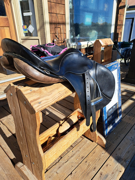 18" Berney Bros Close Contact Saddle