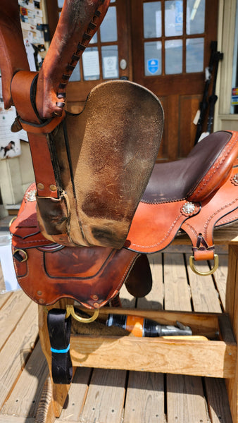 16.5" Tucker T59 Endurance Saddle