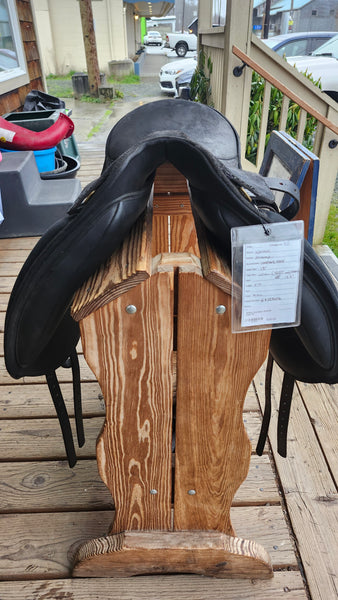 18" Wintec Dressage Saddle