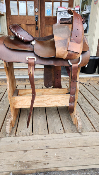 16.5" Hereford Western Trail Saddle