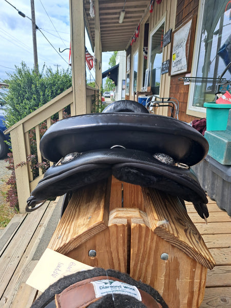 17" Friesian Marketplace Endurance Saddle