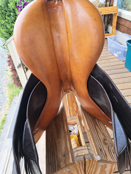 17.5" Macel Sellier Close Contact Jumping Saddle