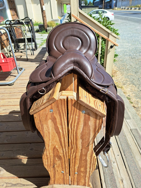 Youth English Treeless Saddle