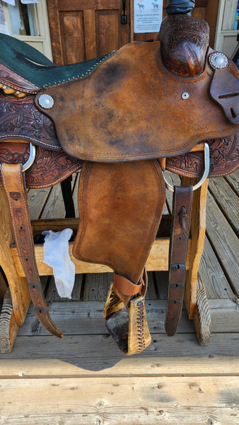 16" Yost Roping Saddle