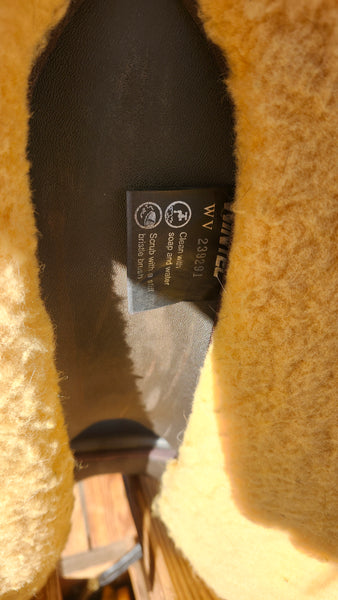 15" Wintec Synthetic Western Saddle