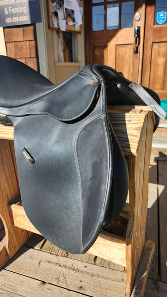 17.5" Wintec All Purpose Saddle