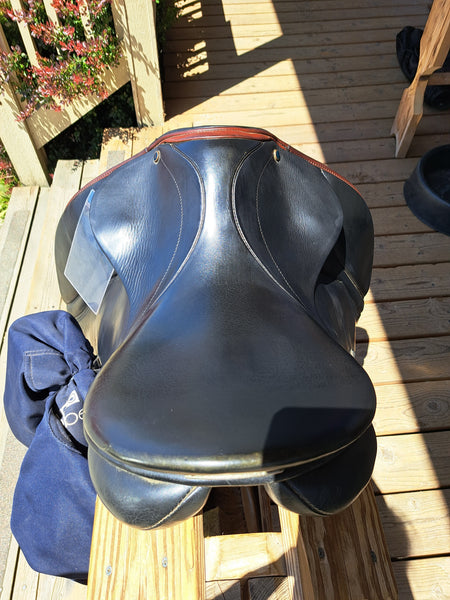 16.5" Stubben Juventus Dressage Saddle