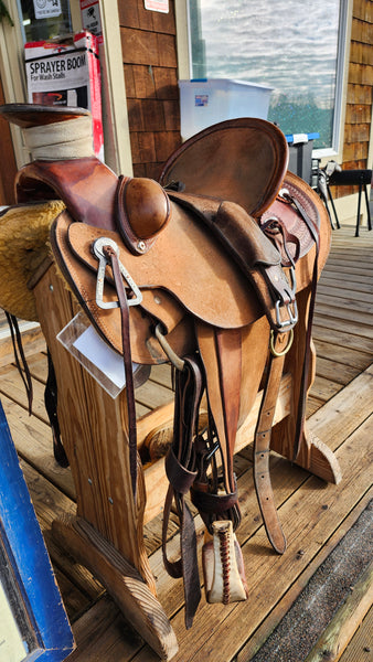 15.5" Adobe Walls Wade Ranch Roper Saddle