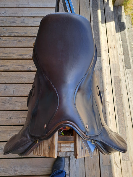 18" Jeffries Falcon Adler VSD Jumping Saddle