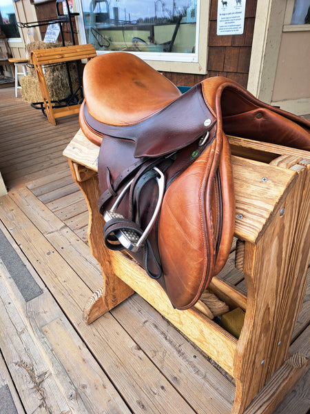 16" L'Apogee LX1 Jumping Saddle