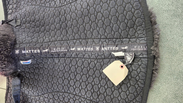 Medium Mattes Fleece Lined Dressage pad