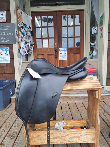 17.5" Kent & Masters MDR Standard Wither Dressage Saddle