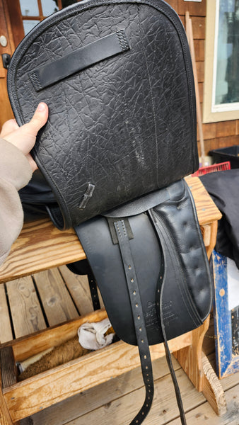17.5" County Perfection Dressage Saddle