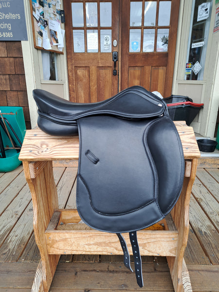 NEW 17-18" Easy Trek Classic Dressage Saddle