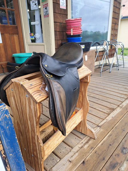 17.5" Crosby Olympia Jump Saddle