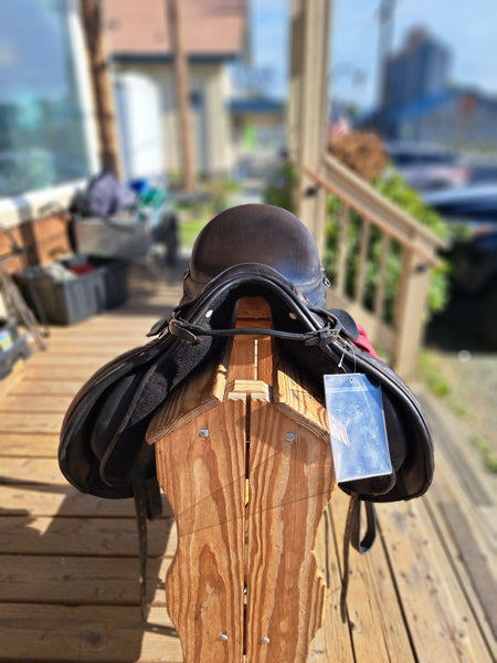 18" Arabian Saddle Co. Solstice Endurance Saddle