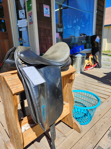 18" Anky Bonfire Dressage Saddle by Cliff Barnsby