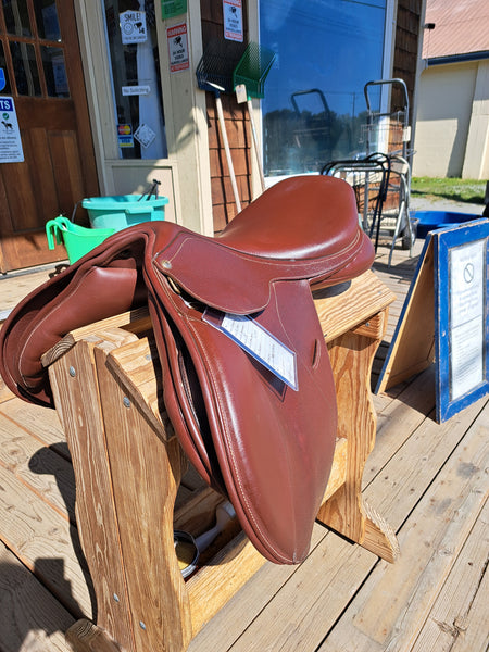 18" Collegiate Close Contact Jumping Saddle