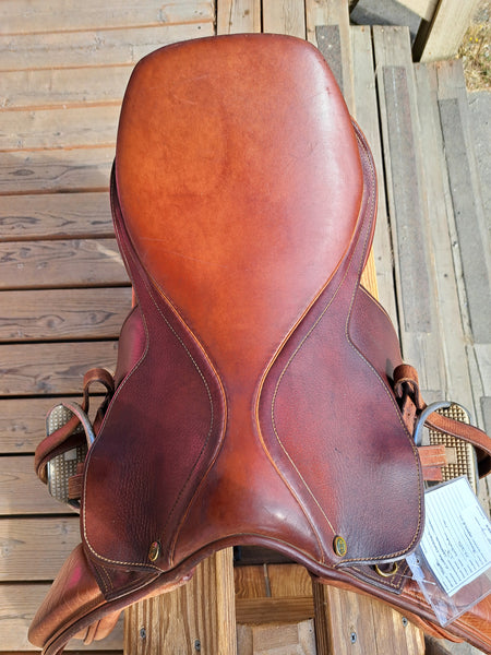 17" HDR Close Contact Jump Saddle