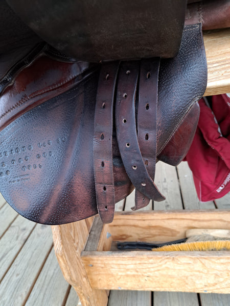 16.5" CWD Close Contact Saddle