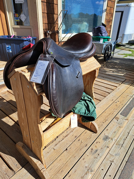 17.5" County Sensation Jumping Saddle