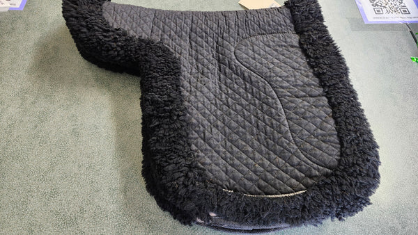 Dover Fleece Lined Contour Dressage Pad