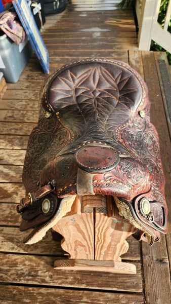 15.5" Billy Cook Vintage Roping Saddle
