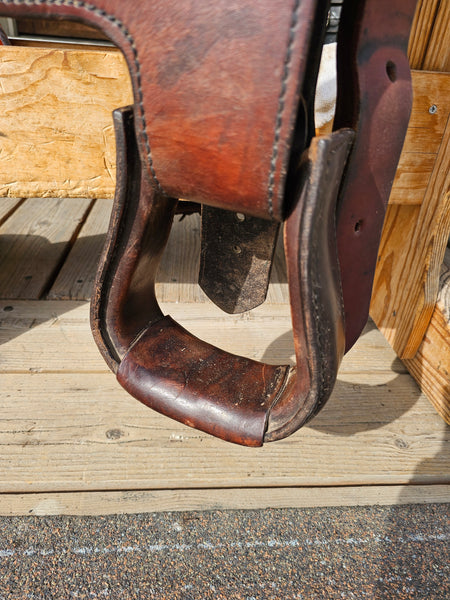 ON TRIAL 15.5" Crates Arabian Western Saddle