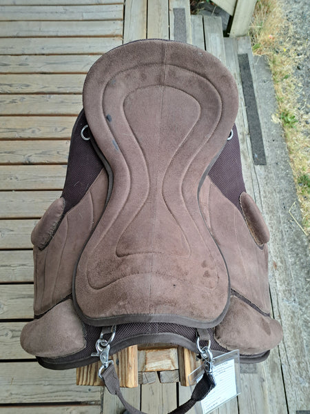 17" English softsaddle Treeless Saddle