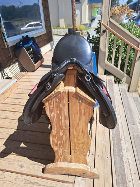 18" Philippe Fontaine Monoflap Endurance Saddle
